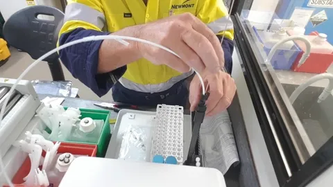 Installing sample probe and lines on FS3700 sampler